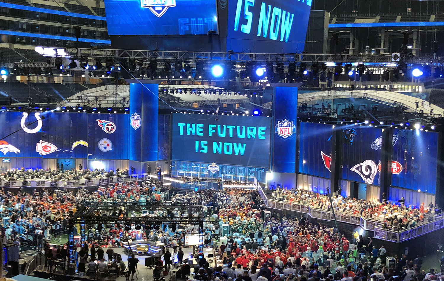 nfl-Draft-Inside-Stage-Crowd