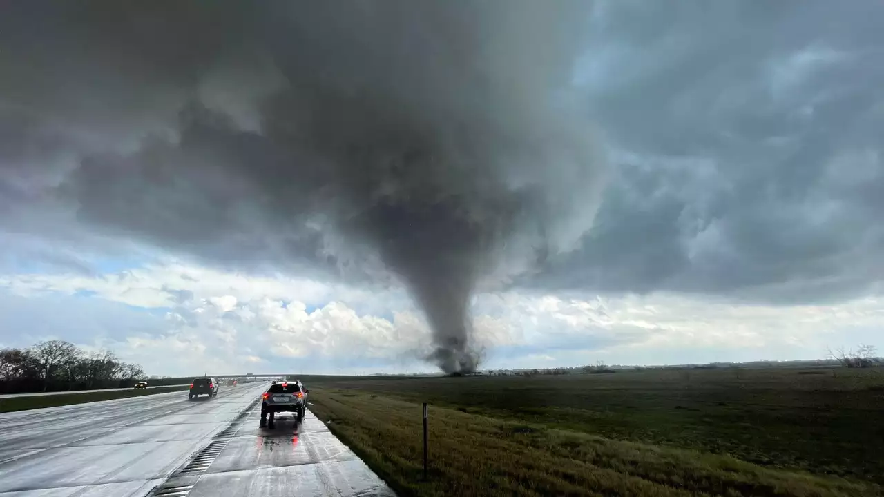 ohama nebraska tornado